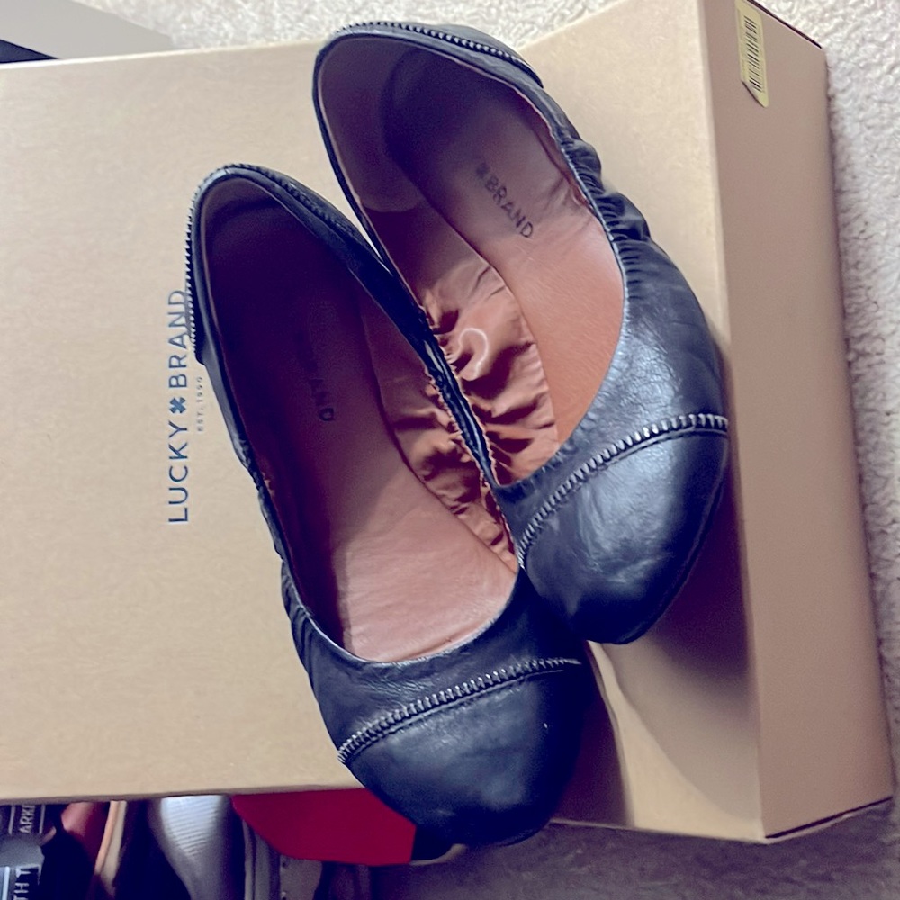 Lucky Brand black ballet flats